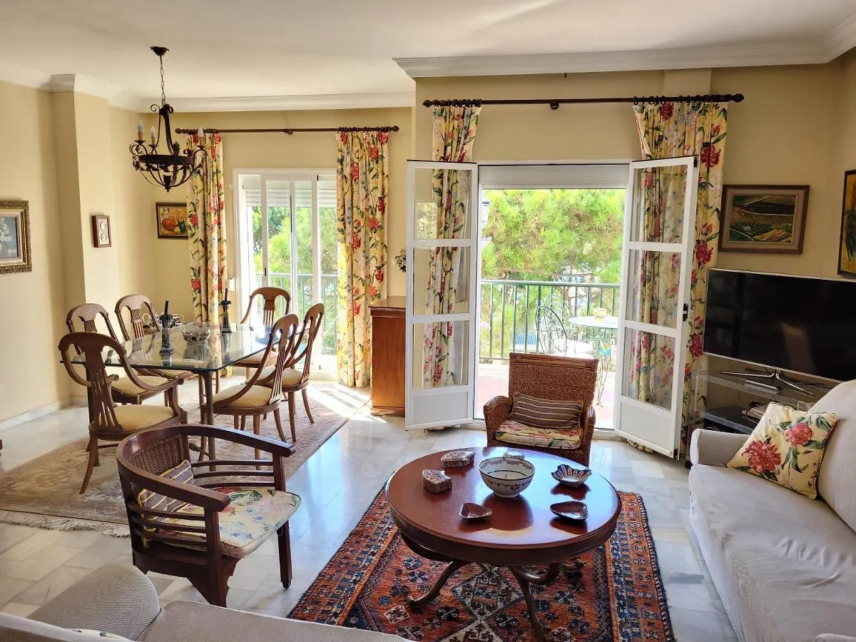 Beachfront Family Apartment In Puerto Banus Marbella