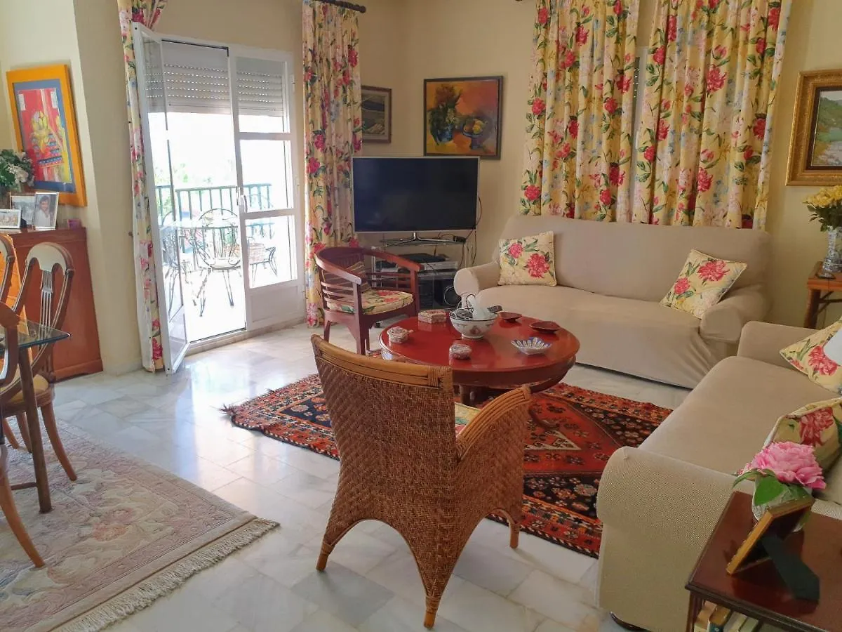 Beachfront Family Apartment In Puerto Banus Marbella
