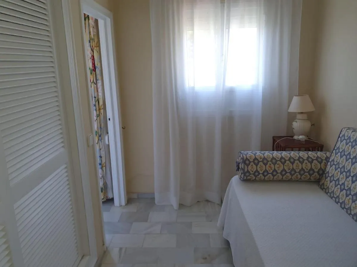 Beachfront Family Apartment In Puerto Banus Marbella