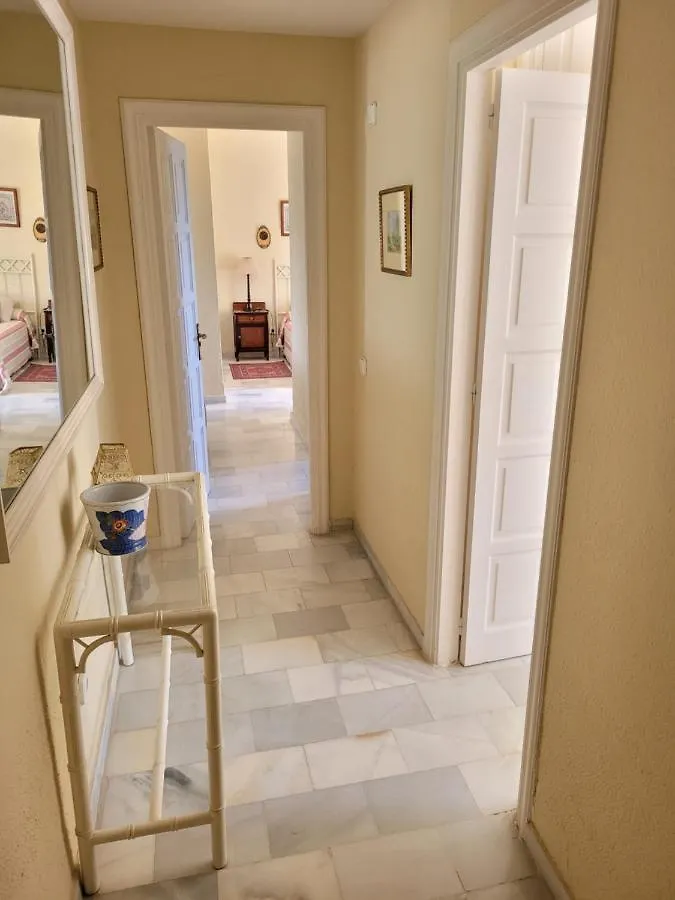 Beachfront Family Apartment In Puerto Banus Marbella