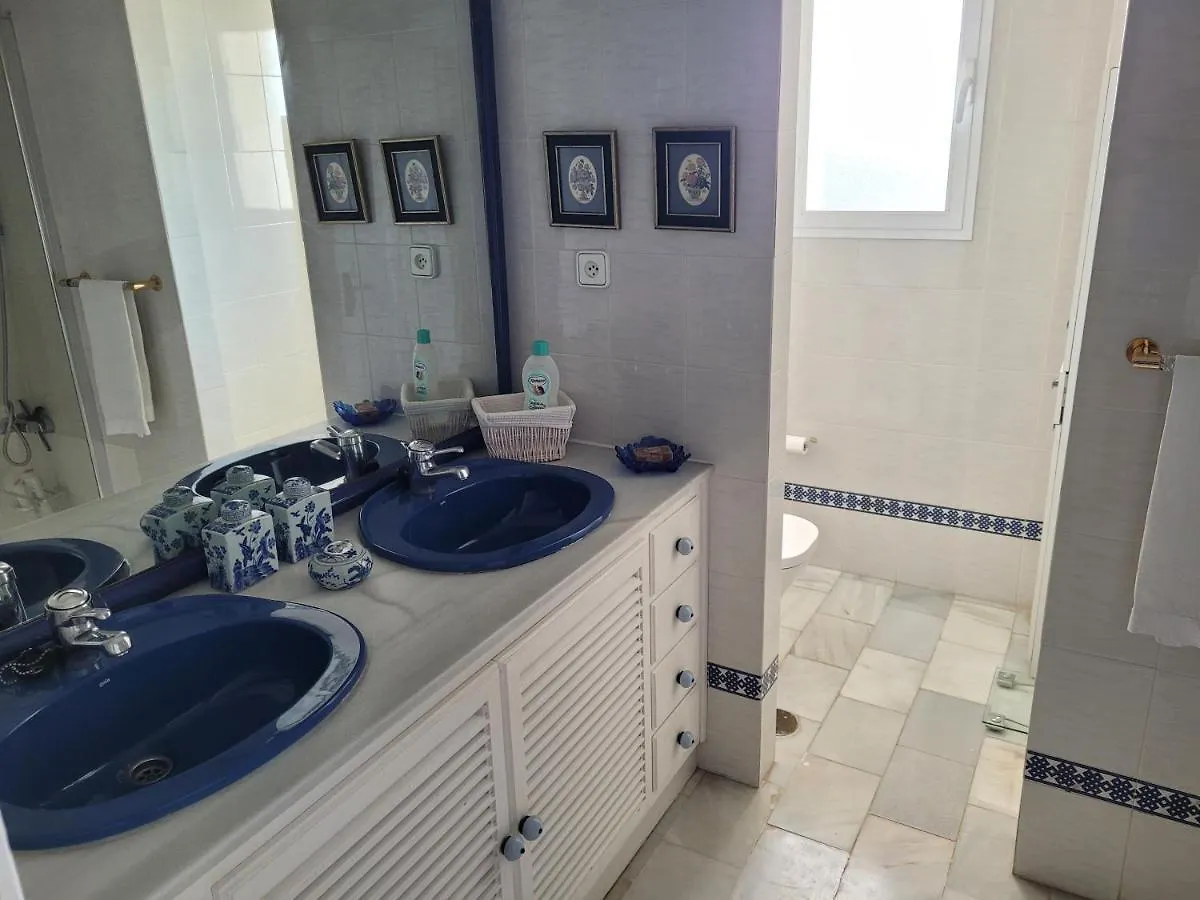 Beachfront Family Apartment In Puerto Banus Marbella 0*,